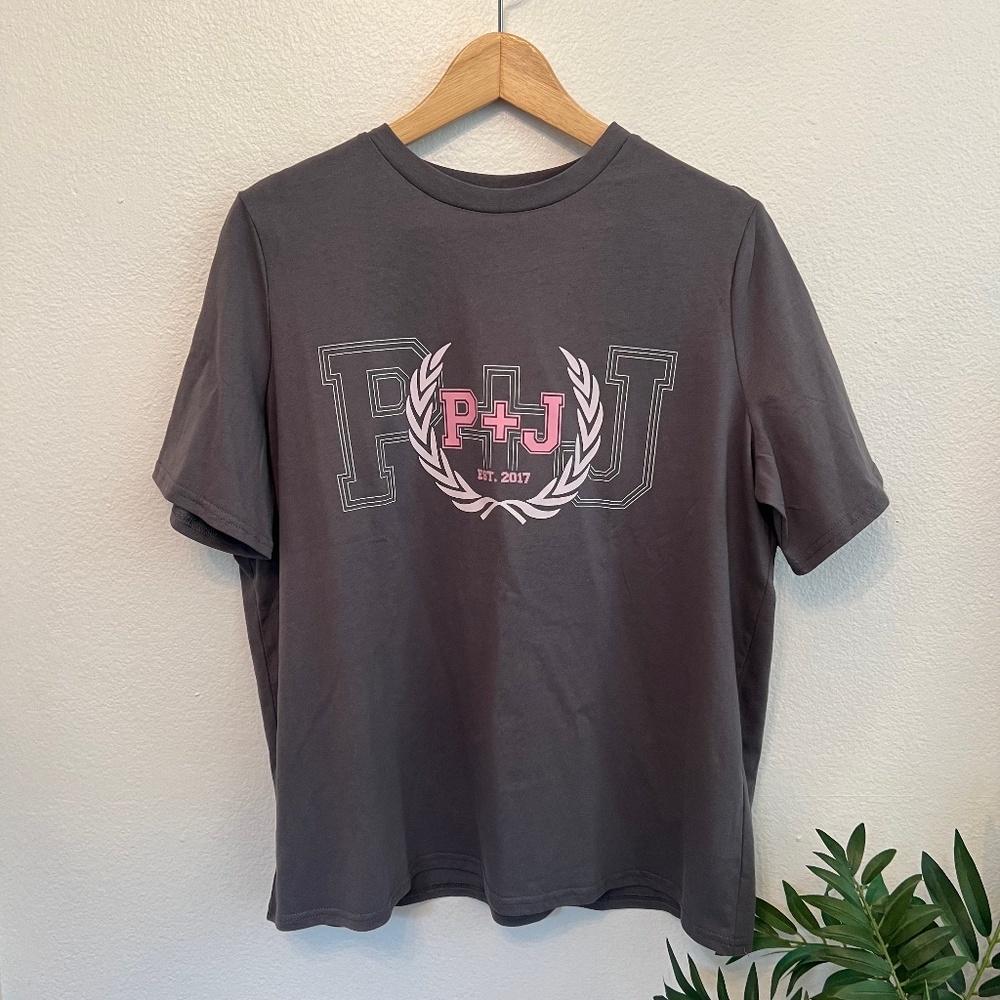 Peta + Jain T-Shirt Size S